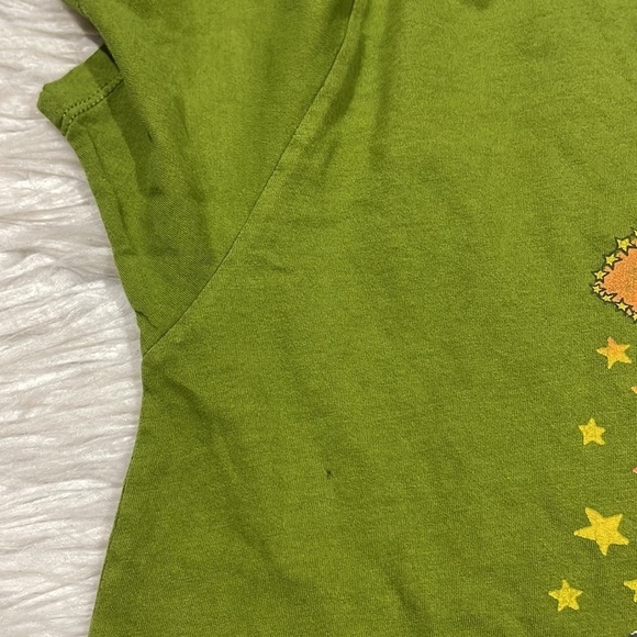 NWOT Daydreamer Elton John The One Solo Graphic Crewneck Tee in Olive Green - Picture 12 of 12